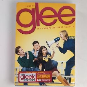 Glee Complete First Season 7 Disc DVD Set